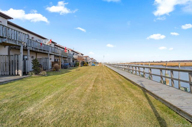 1 Anchorage 101, Freeport, NY 11520