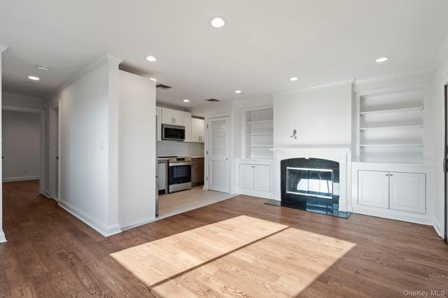 1 Anchorage 101, Freeport, NY 11520