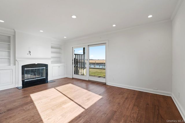 1 Anchorage 101, Freeport, NY 11520