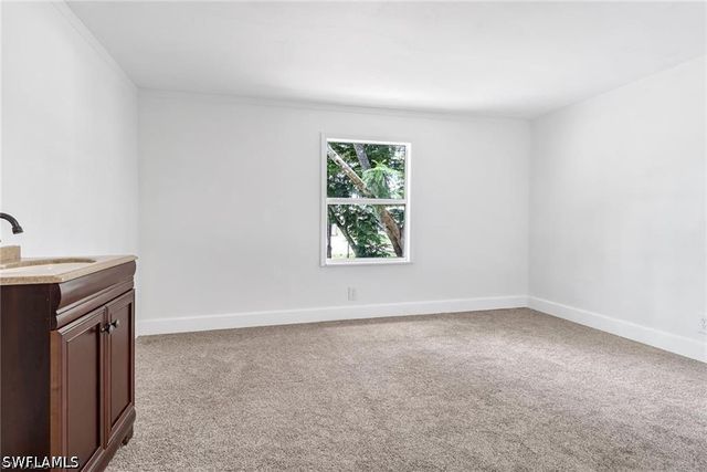 120 Grassy Key LN 38, Naples, FL 34114