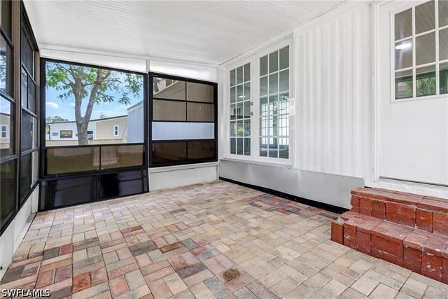 120 Grassy Key LN 38, Naples, FL 34114