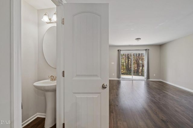 129 Longleaf Pine Street, Clayton, NC 27527