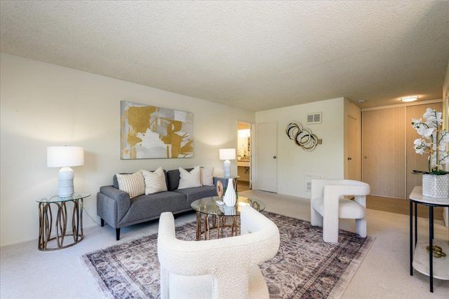 803 N Humboldt Street 405, San Mateo, CA 94401