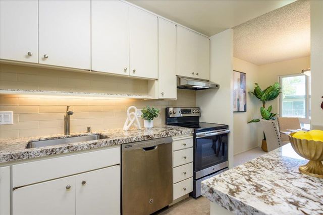 803 N Humboldt Street 405, San Mateo, CA 94401