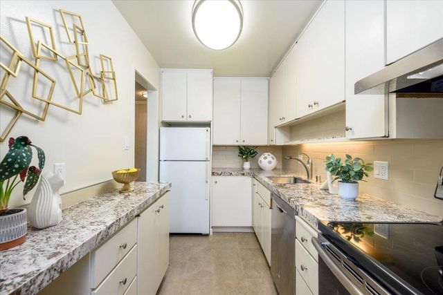 803 N Humboldt Street 405, San Mateo, CA 94401