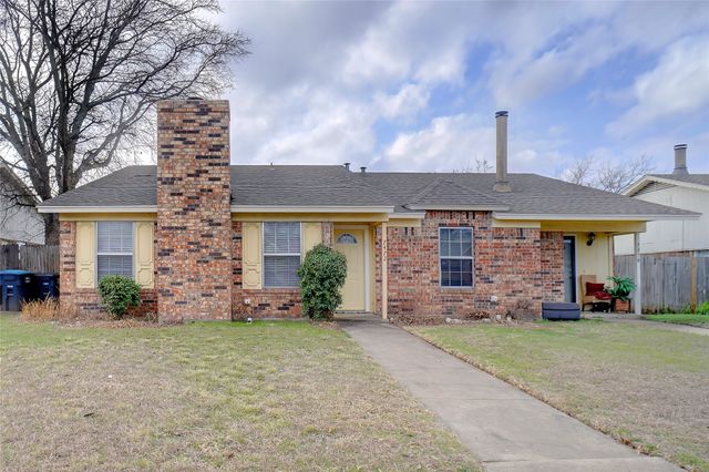 7470 Tiffany Meadows Lane, Fort Worth, TX 76140