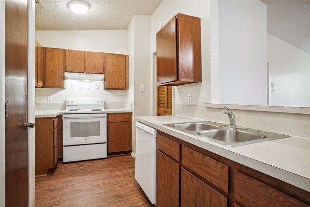 7470 Tiffany Meadows Lane, Fort Worth, TX 76140