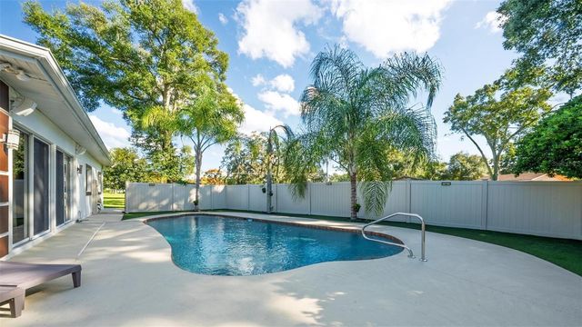 342 MAPLE DRIVE, Longwood, FL 32750