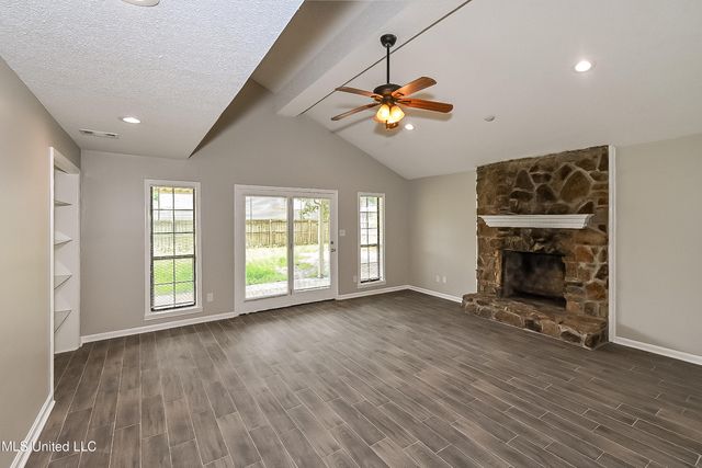 2895 Devon Circle, Horn Lake, MS 38637