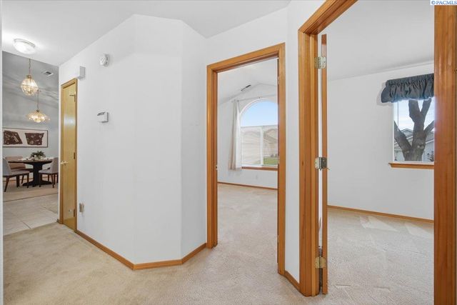 3509 S Irby St, Kennewick, WA 99337