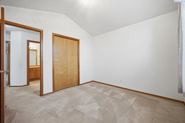 3509 S Irby St, Kennewick, WA 99337