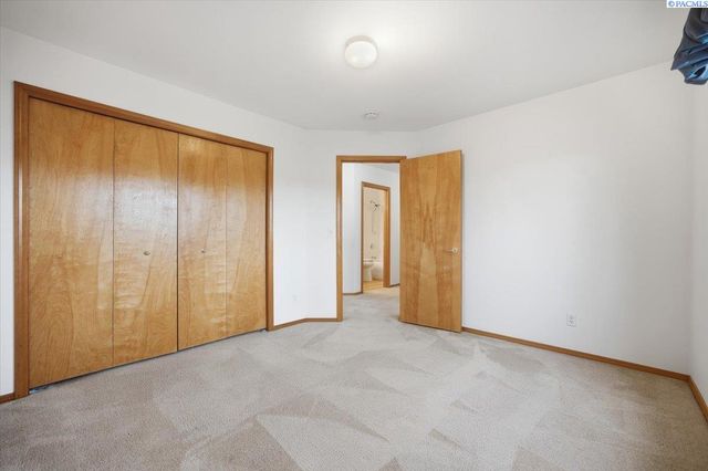 3509 S Irby St, Kennewick, WA 99337