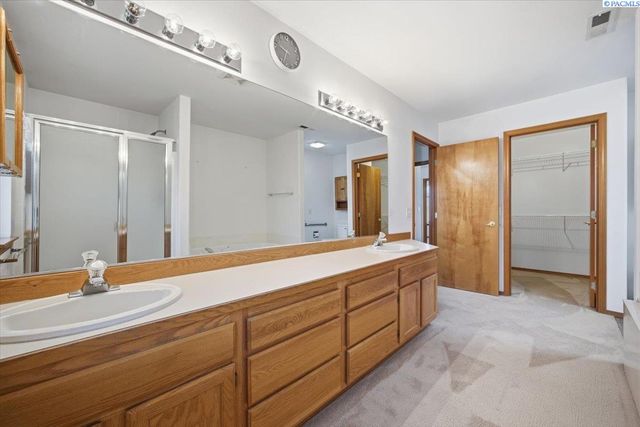 3509 S Irby St, Kennewick, WA 99337