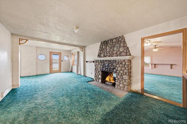 5896 Silver Birch Road, Hadley, MI 48462