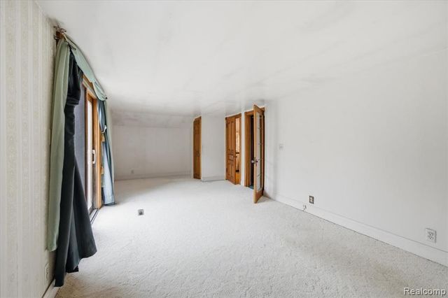 5896 Silver Birch Road, Hadley, MI 48462
