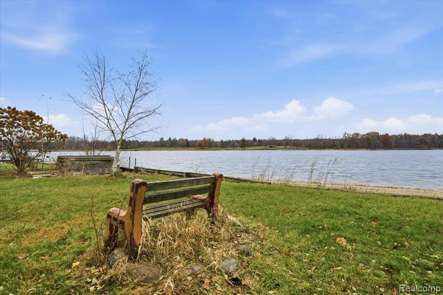 5896 Silver Birch Road, Hadley, MI 48462