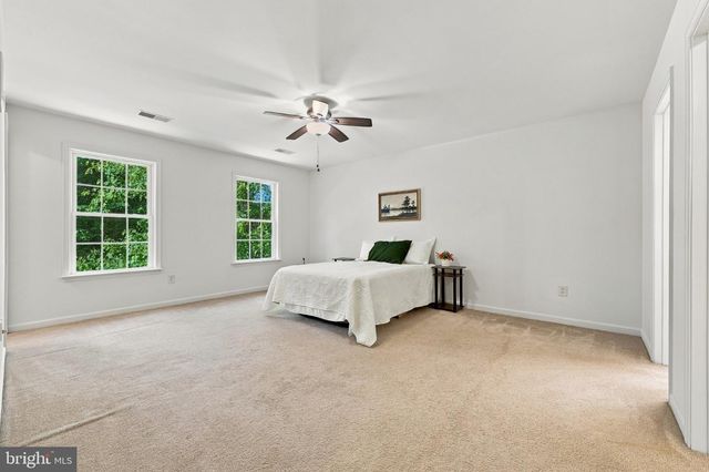 228 WARNER LN, Hedgesville, WV 25427