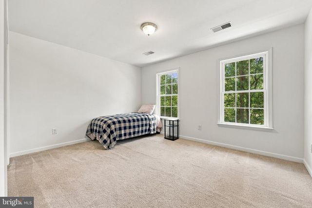 228 WARNER LN, Hedgesville, WV 25427