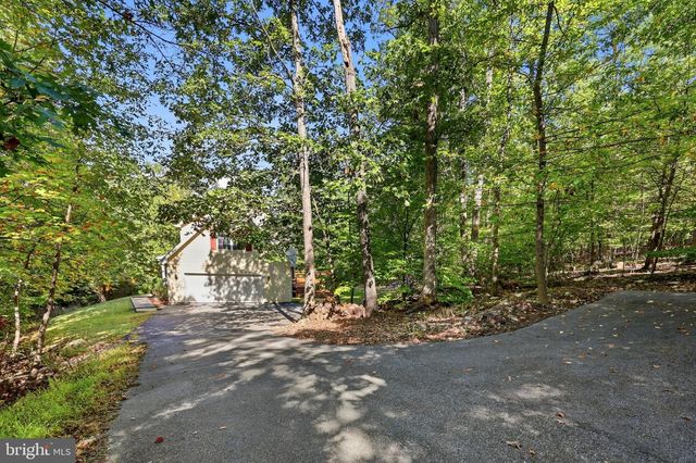 228 WARNER LN, Hedgesville, WV 25427