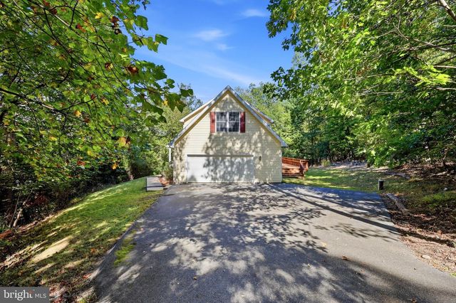 228 WARNER LN, Hedgesville, WV 25427