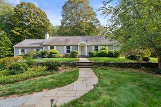 5 Rose Lane, Old Lyme, CT 06371