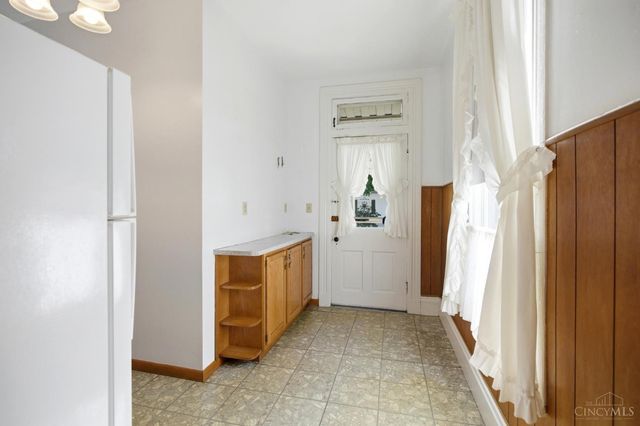 202 W 69th Street, Cincinnati, OH 45216