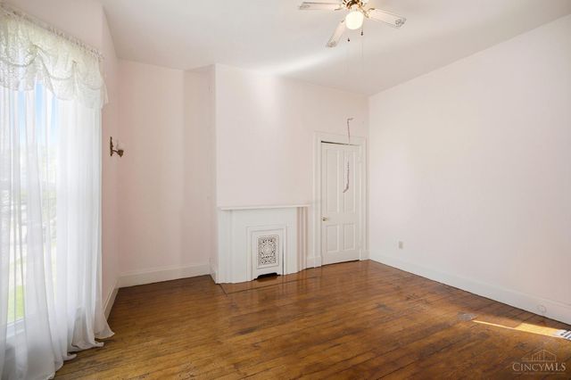 202 W 69th Street, Cincinnati, OH 45216