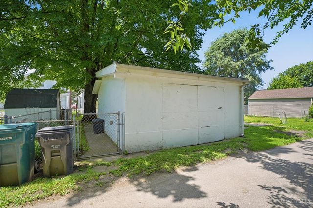 202 W 69th Street, Cincinnati, OH 45216