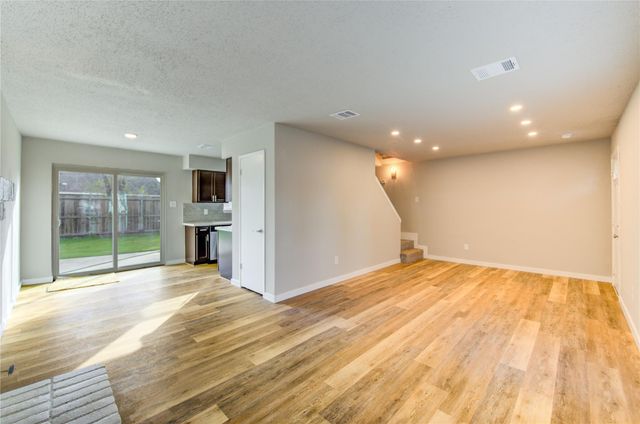 7411 Trabajo Drive, Houston, TX 77083