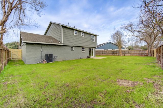 7411 Trabajo Drive, Houston, TX 77083