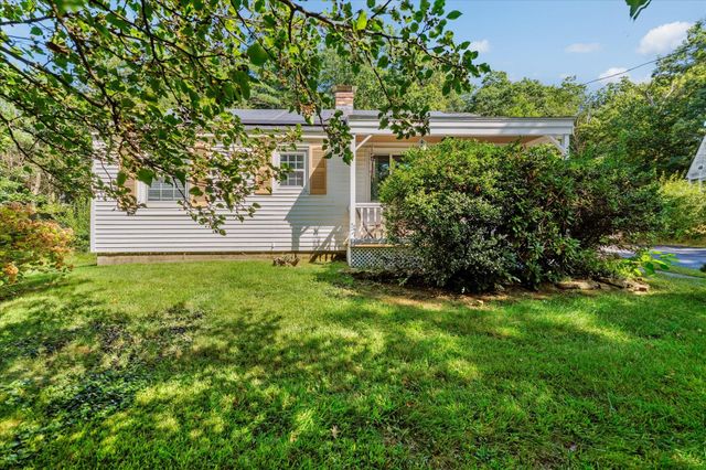 44 New Boston Road, Sturbridge, MA 01566