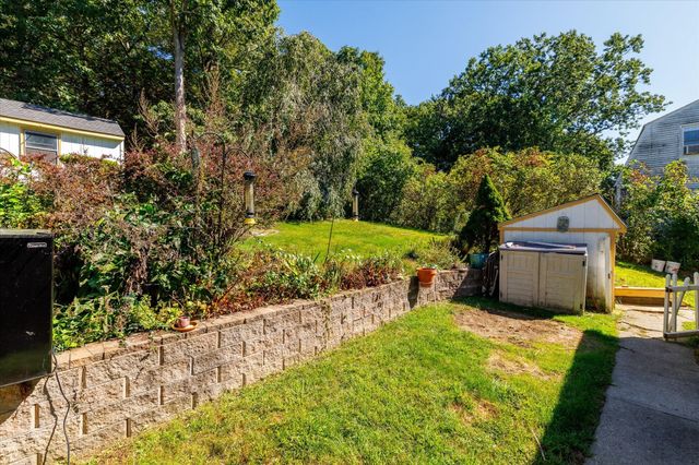 44 New Boston Road, Sturbridge, MA 01566
