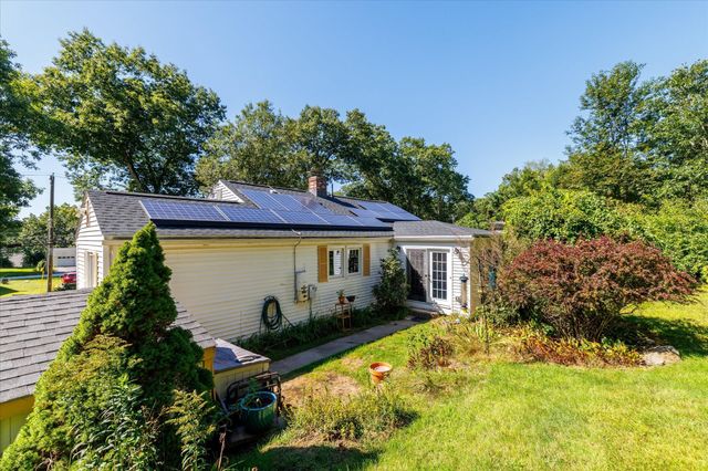 44 New Boston Road, Sturbridge, MA 01566