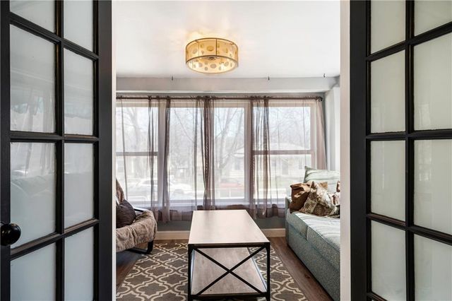 416 Kensington Avenue, Kansas City, MO 64124