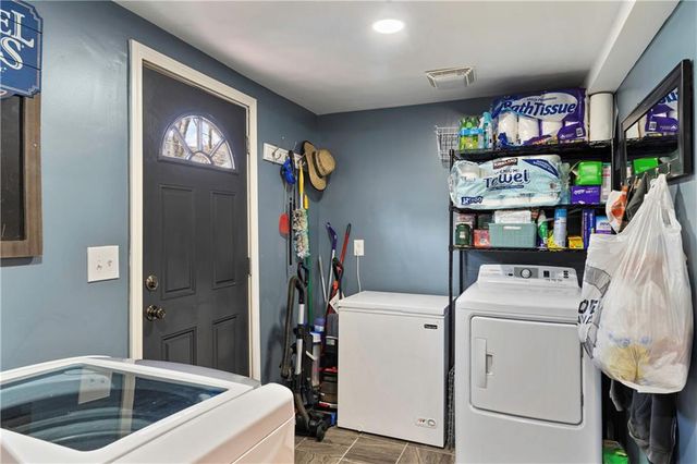 416 Kensington Avenue, Kansas City, MO 64124