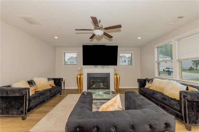 1820 Wellston Drive, Lawrenceville, GA 30043