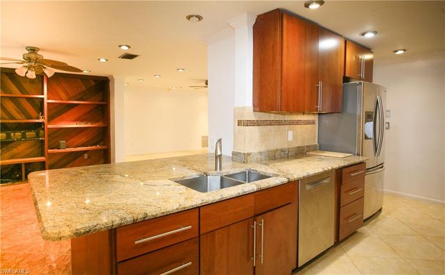 1525 Covington CIR E, Fort Myers, FL 33919