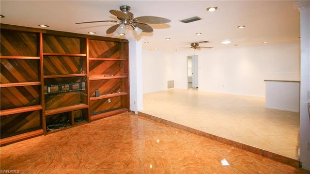 1525 Covington CIR E, Fort Myers, FL 33919