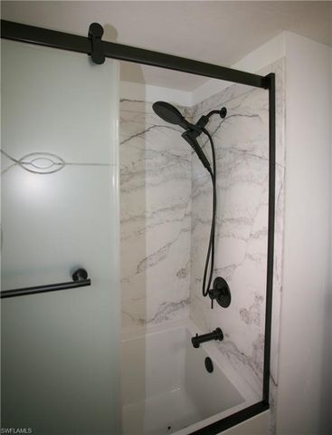 1525 Covington CIR E, Fort Myers, FL 33919