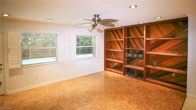 1525 Covington CIR E, Fort Myers, FL 33919