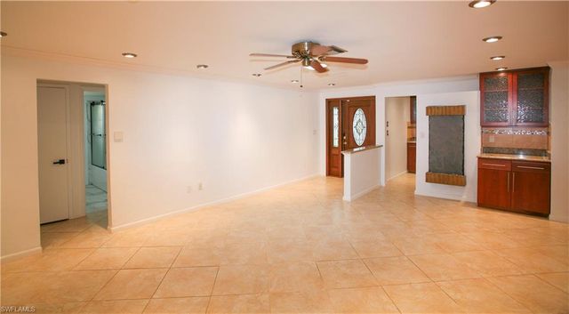 1525 Covington CIR E, Fort Myers, FL 33919