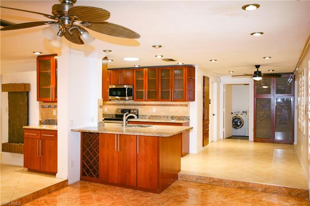 1525 Covington CIR E, Fort Myers, FL 33919