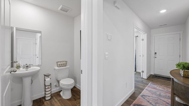 508 Fox Den Cir, Dalton, GA 30721