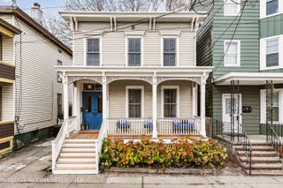 19 8th Street, Hudson, NY 12534