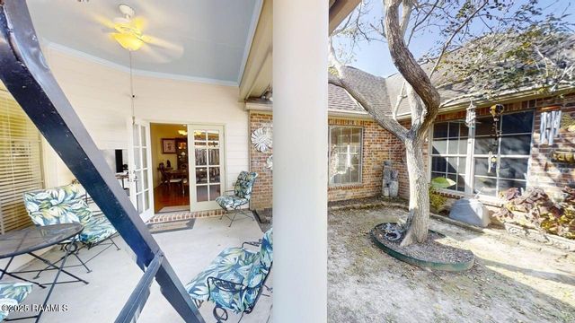 106 St Martinique Lane, Lafayette, LA 70508