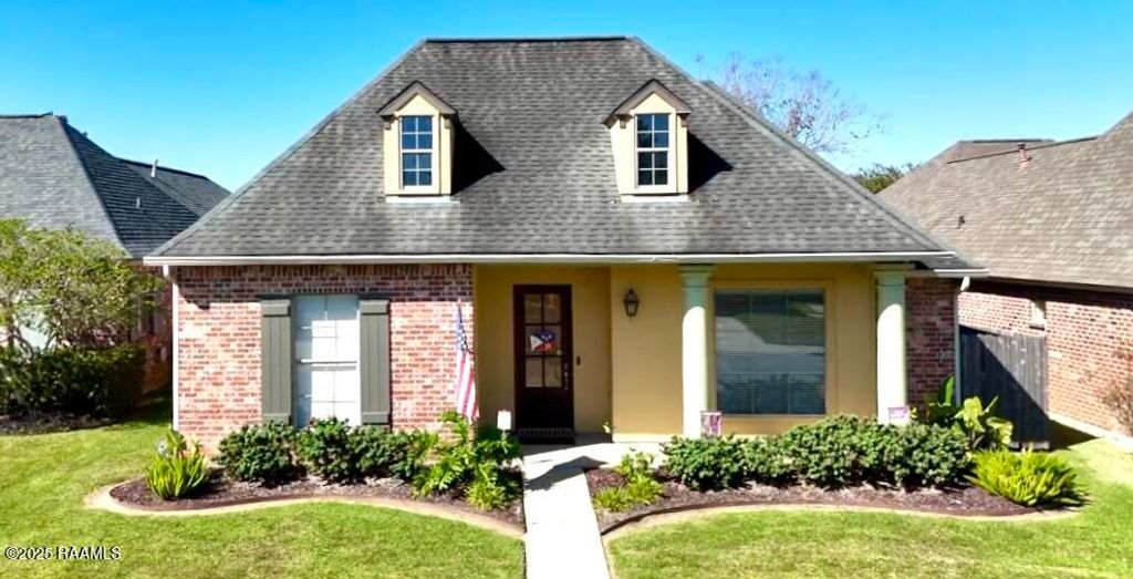 106 St Martinique Lane, Lafayette, LA 70508