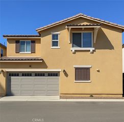 166 Ambrosia Court, Perris, CA 92571
