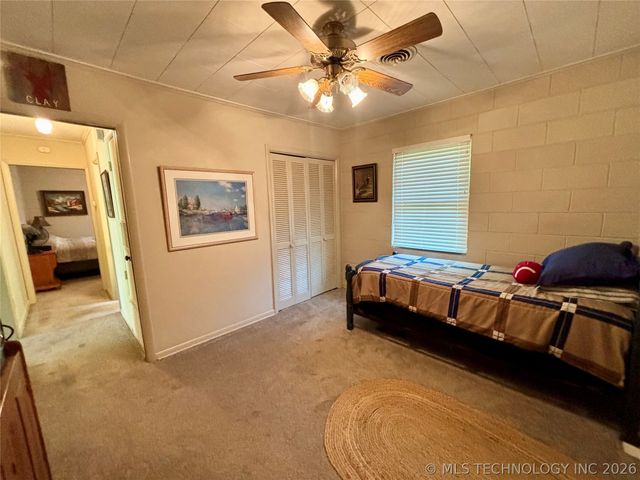 31891 E 695 Way, Wagoner, OK 74467