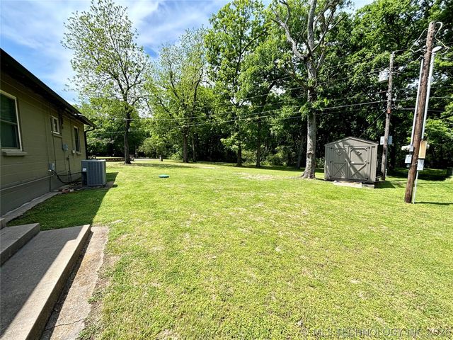 31891 E 695 Way, Wagoner, OK 74467