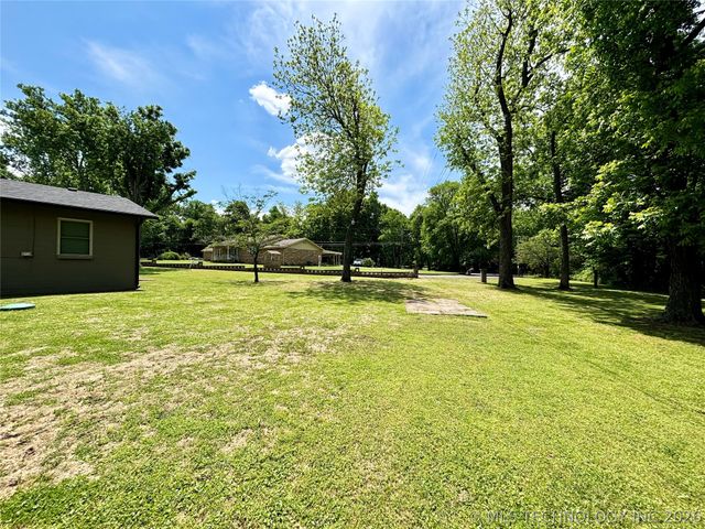 31891 E 695 Way, Wagoner, OK 74467